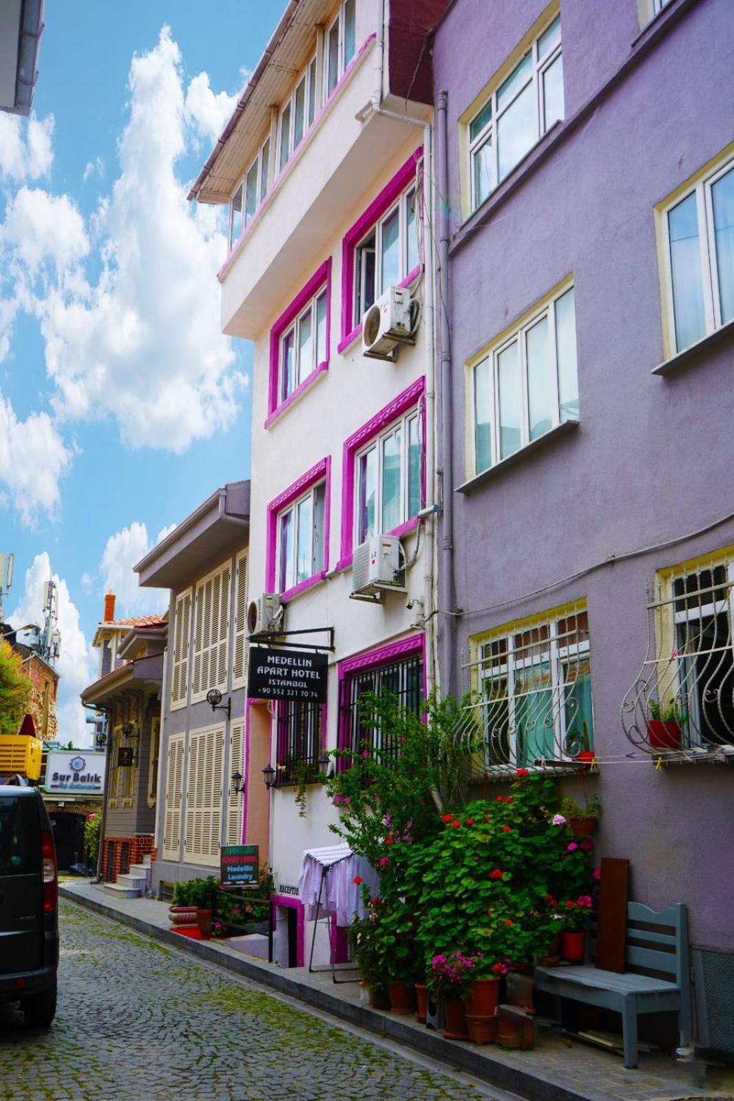 Medellin Apart Hotel اسطنبول المظهر الخارجي الصورة